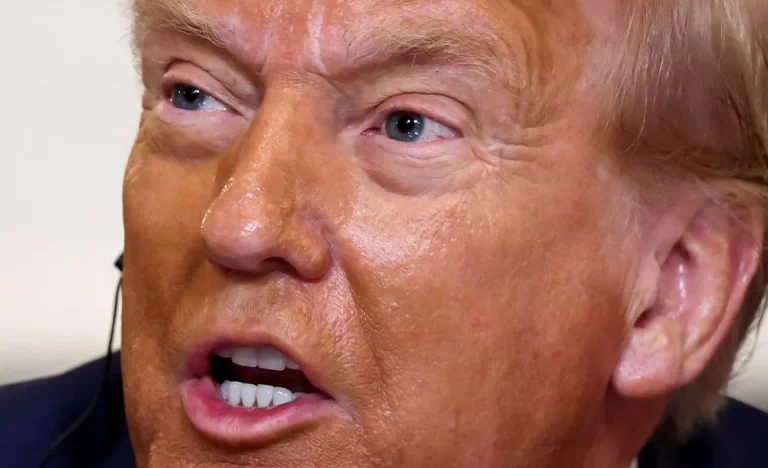 Trump Eleva Tarifas da Coreia do Sul para 25% Após Acordo Comercial Falhar no Congresso Sul-Coreano