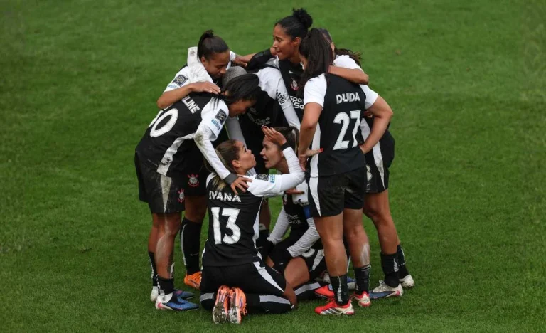 Mundial de Clubes Feminino: Corinthians x Arsenal, onde assistir à final inédita e torcida dividida no domingo