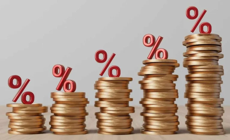 Selic em 15% pode estar com os dias contados? Copom dá sinais de corte de juros e analista indica 4 títulos de renda fixa para investir agora