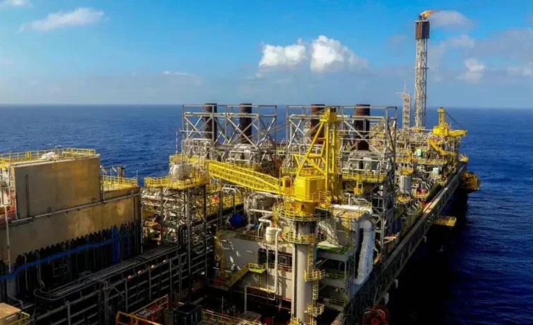 Brasil Lidera Crescimento do Petróleo na América Latina em 2026: Pré-sal Impulsiona Produção Acima de 4,2 Milhões de Barris/dia, Revela Rystad Energy