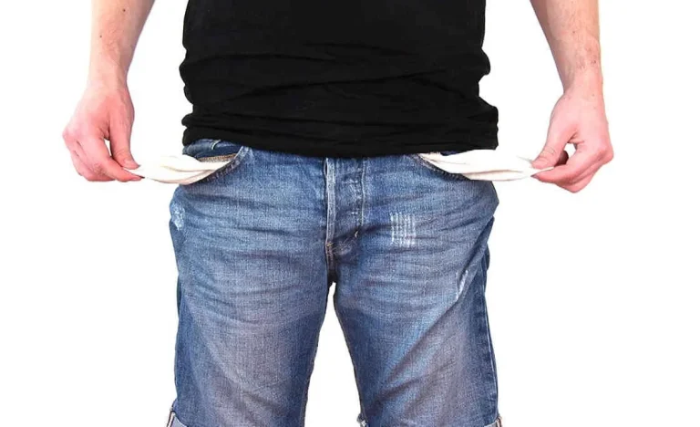 Fundo Imobiliário TRCO11 em Alerta: Novo Atraso de Aluguel da BM Varejo Gera Multa e Impacta o IFIX