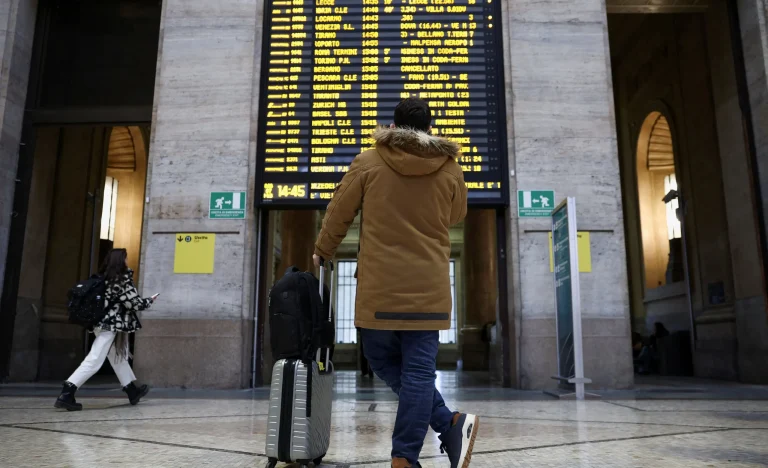 Sabotagem na Rede Ferroviária Italiana Próxima a Bolonha Interrompe Viagens no Dia de Abertura dos Jogos de Inverno