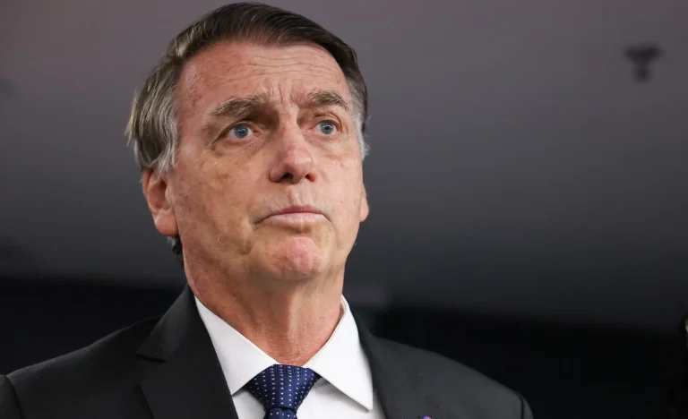 Preso, Bolsonaro dita regras para oposição na Câmara: Cabo Gilberto recebe ‘determinações’ em visita e reforça comando do PL