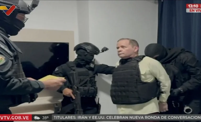 Opositor venezuelano Juan Pablo Guanipa é libertado após meses de prisão, em meio a onda de solturas de presos políticos