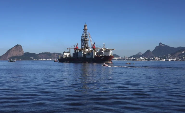 Petrobras: Produção Recorde em 2025 Impulsiona Resultados Históricos, Superando Expectativas do Mercado