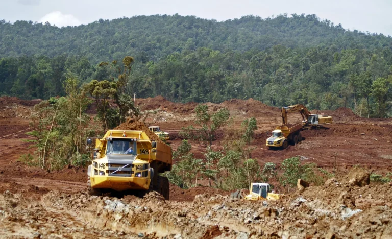 Crise de Combustível em Cuba Paralisa Produção de Níquel e Cobalto da Sherritt International, Ações da Empresa Caem