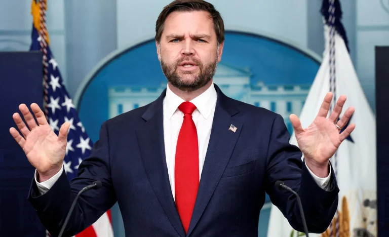 Vance: Irã Recusa “Linhas Vermelhas” de Trump em Negociações Nucleares, EUA Deixam Porta Aberta para Diplomacia