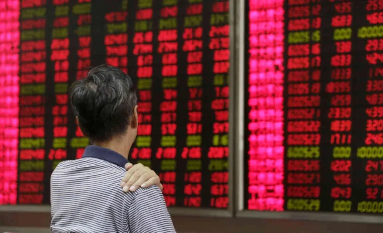 Bolsas da Ásia e Pacífico em Baixa: Inteligência Artificial e Tensão EUA-Irã Pressionam Mercados, Seul Dispara a Novo Recorde