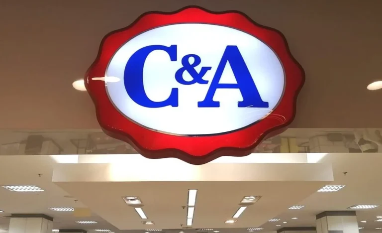 C&A (CEAB3) surpreende com lucro de R$ 313,2 milhões no 4T25, impulsionado por reversão de provisão e melhora em resultados financeiros