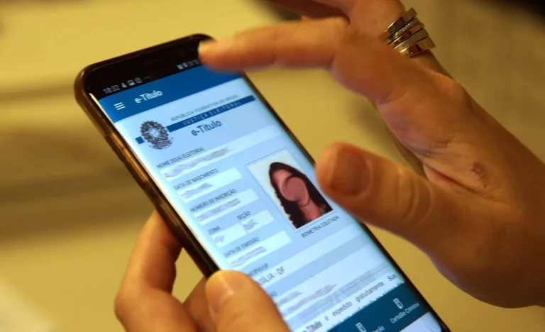 Deixou de votar? Multa eleitoral baixa pode impedir passaporte, financiamento e até posse em cargo público