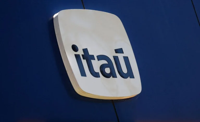 Itaú (ITUB4) vai distribuir R$ 3,85 bilhões em Juros sobre Capital Próprio: Saiba Como Garantir o Seu Pagamento e o Que Analistas Dizem Sobre os Resultados