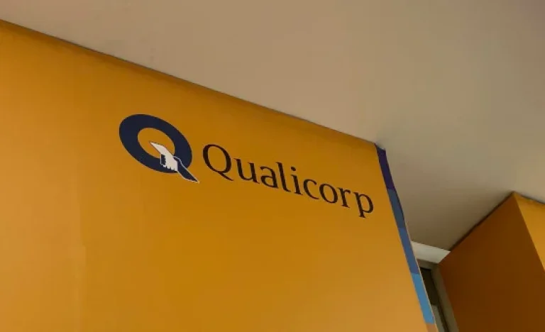 Qualicorp (QUAL3) Surpreende com Prejuízo Líquido de R$ 10,5 Milhões no 4º Trimestre de 2025, Revertendo Lucro Anterior