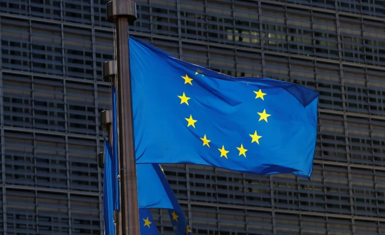 Inflação na Zona do Euro Acelera para 1,9% em Fevereiro, Mas Preços do Petróleo Podem Desafiar Metas do BCE