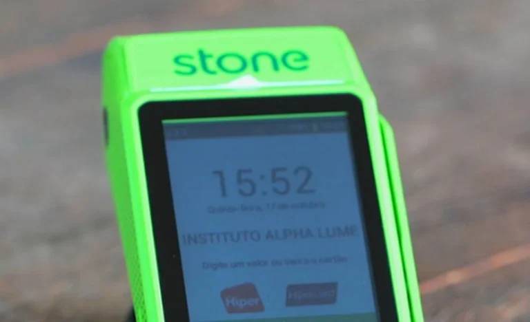 Stone Demite Cerca de 3% da Força de Trabalho, Foco em Tecnologia é Afetado Após Resultados Fracos