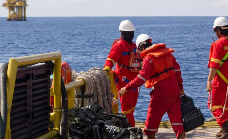 Brava Energia (BRAV3): Prejuízo Cai pela Metade no 4º Tri, Mas Ebitda Decepciona Analistas e Investidores Preocupados