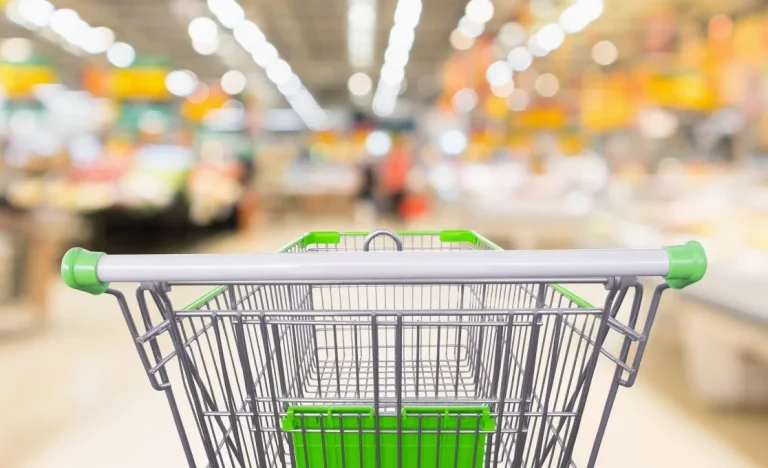 IPCA Surpreende e Acelera para 0,70% em Fevereiro: Inflação Oficial Acumula Alta de 3,81% Acima das Expectativas do Mercado