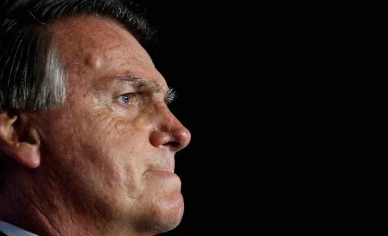 Bolsonaro na UTI com Broncopneumonia Grave: O que se sabe sobre o estado de saúde do ex-presidente