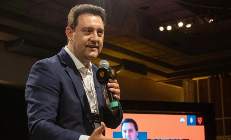 PSD Caminha para Escolher Ratinho Junior como Candidato à Presidência; Anúncio Oficial Previsto para o Fim do Mês